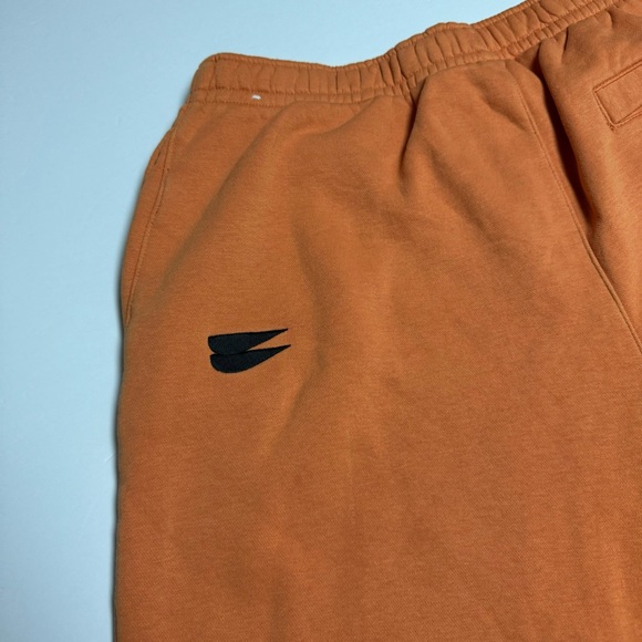 Nike Sportswear Essentials Fleece Pants In Hot Curry/Habanero Size: Large - Picture 13 of 16